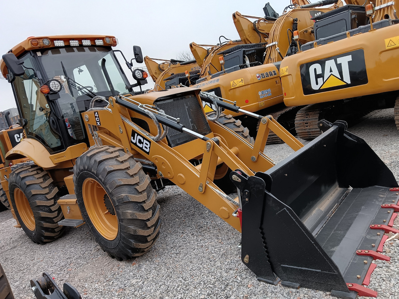 Экскаватор-погрузчик JCB 4CX 4*4 DRIVE: фото 1