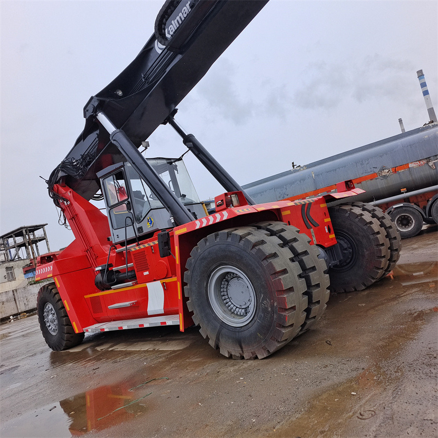 KALMAR DRF 450 45 TON REACH STACKER - Ричстакер: фото 4 KALMAR DRF 450 45 TON REACH STACKER - Ричстакер: фото 4