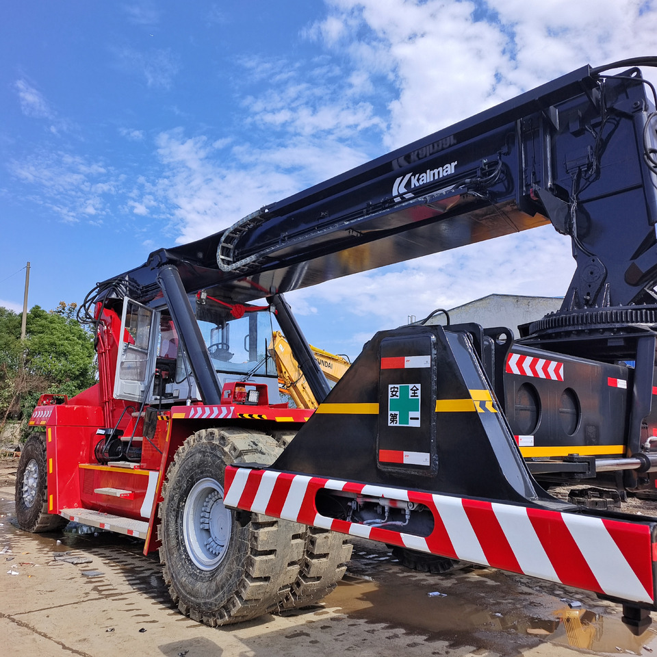 KALMAR DRF450 45 TON REACH STACKER DRT450 DRU450 DRD 450 - Ричстакер: фото 5 KALMAR DRF450 45 TON REACH STACKER DRT450 DRU450 DRD 450 - Ричстакер: фото 5