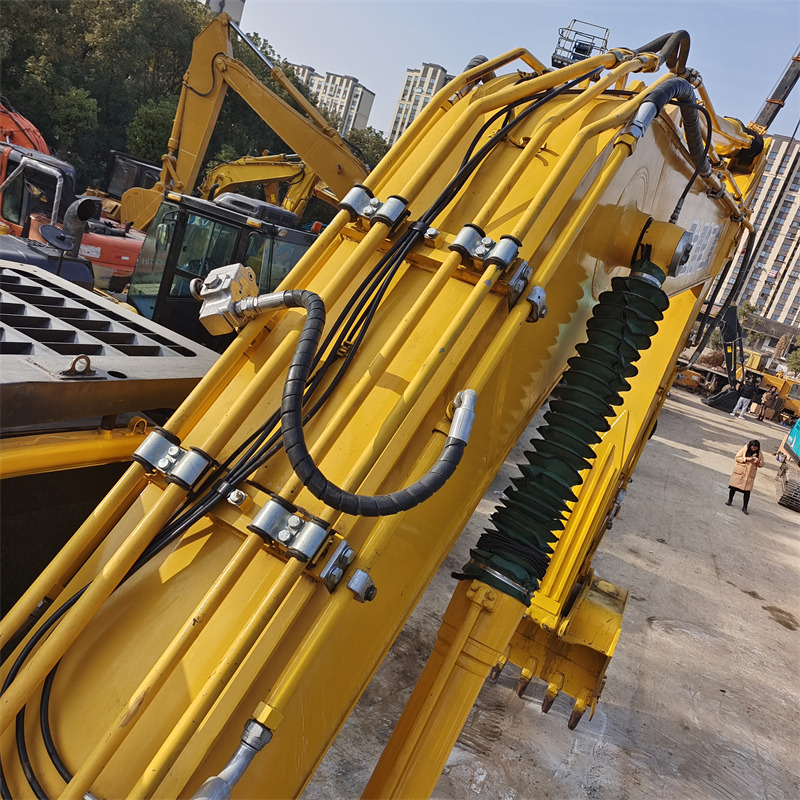 Гусеничный экскаватор KOMATSU PC220-8N1 PC220: фото 20