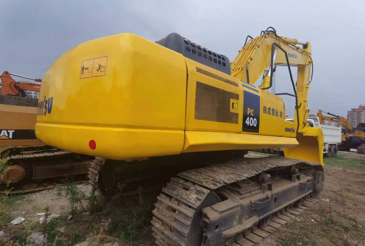 KOMATSU PC400 PC400-7 PC400-8 - Гусеничный экскаватор: фото 1 KOMATSU PC400 PC400-7 PC400-8 - Гусеничный экскаватор: фото 1