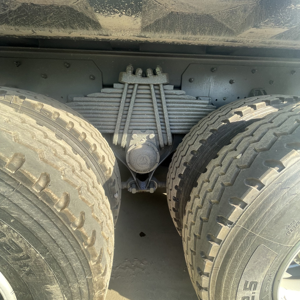SINOTRUK HOWO 375 6*4 10 WHEELS TEN TIRES 371 380 400 420 HP - Самосвал: фото 5 SINOTRUK HOWO 375 6*4 10 WHEELS TEN TIRES 371 380 400 420 HP - Самосвал: фото 5