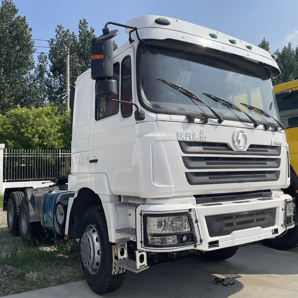 SHACMAN F3000 6*4 8*4 - Тягач: фото 1 SHACMAN F3000 6*4 8*4 - Тягач: фото 1