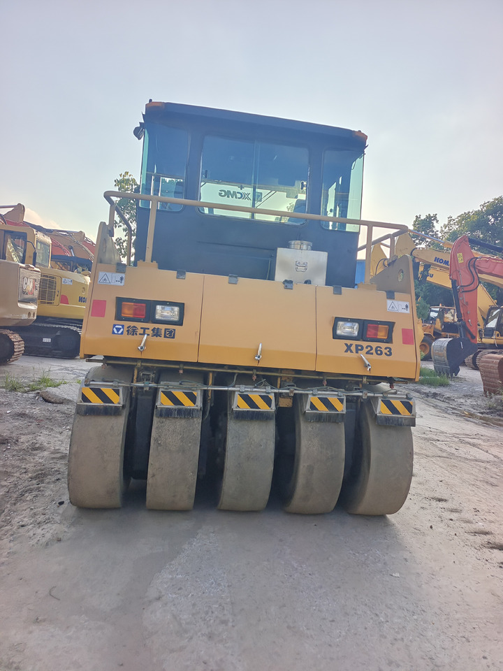 XCMG XP263 - Пневмоколесный каток: фото 5 XCMG XP263 - Пневмоколесный каток: фото 5