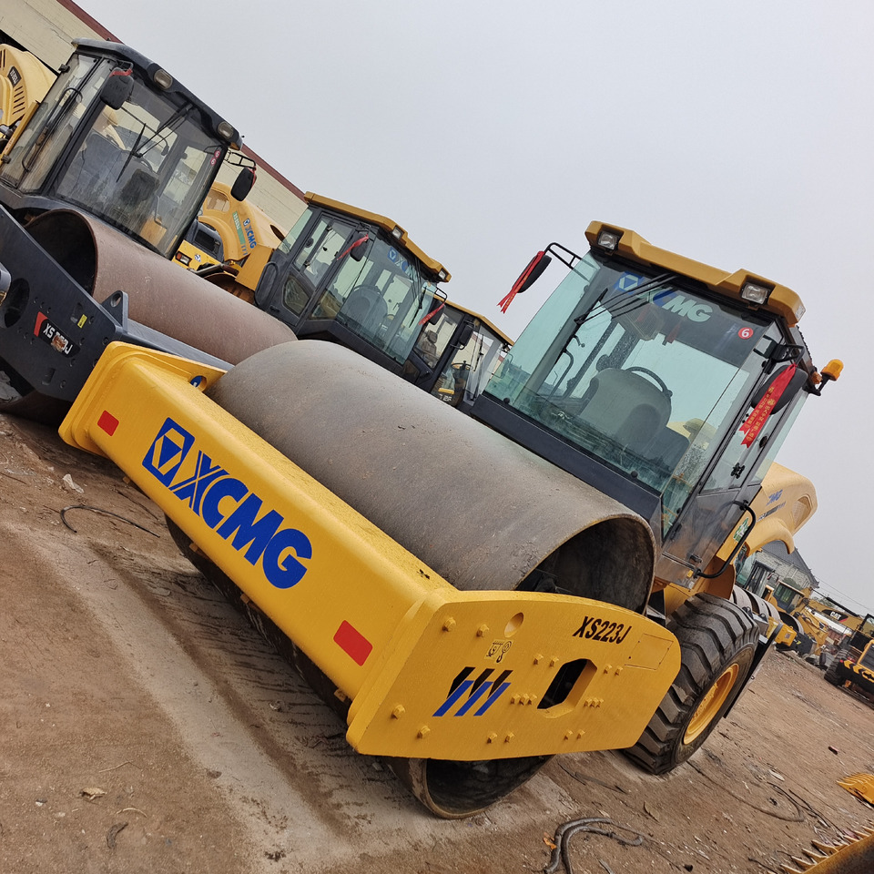 Дорожный каток XCMG XS223J: фото 1