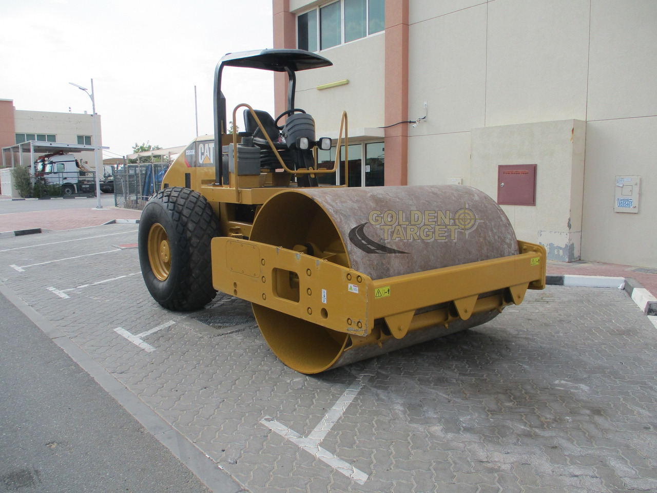 CATERPILLAR CS533E VIBRATORY ROLLER - Дорожный каток: фото 1 CATERPILLAR CS533E VIBRATORY ROLLER - Дорожный каток: фото 1