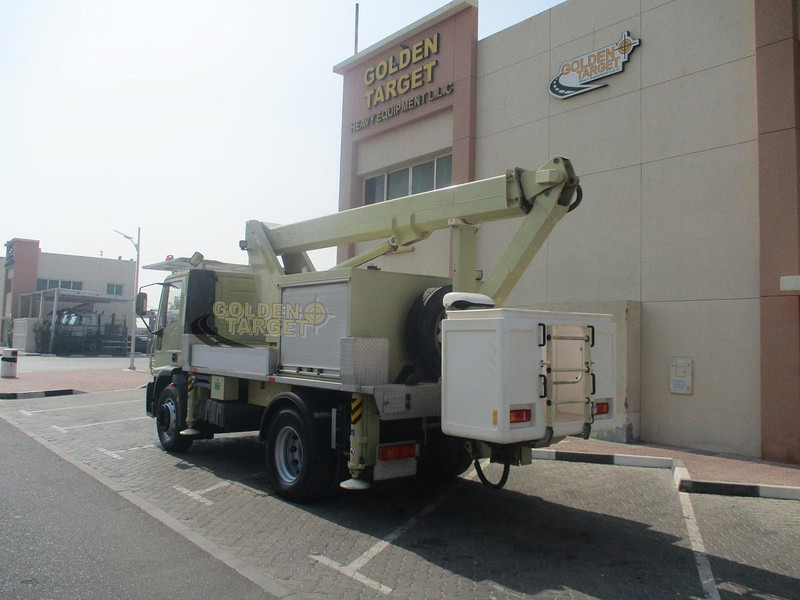 Iveco EuroCargo 180E28 - Подъёмник: фото 4 Iveco EuroCargo 180E28 - Подъёмник: фото 4