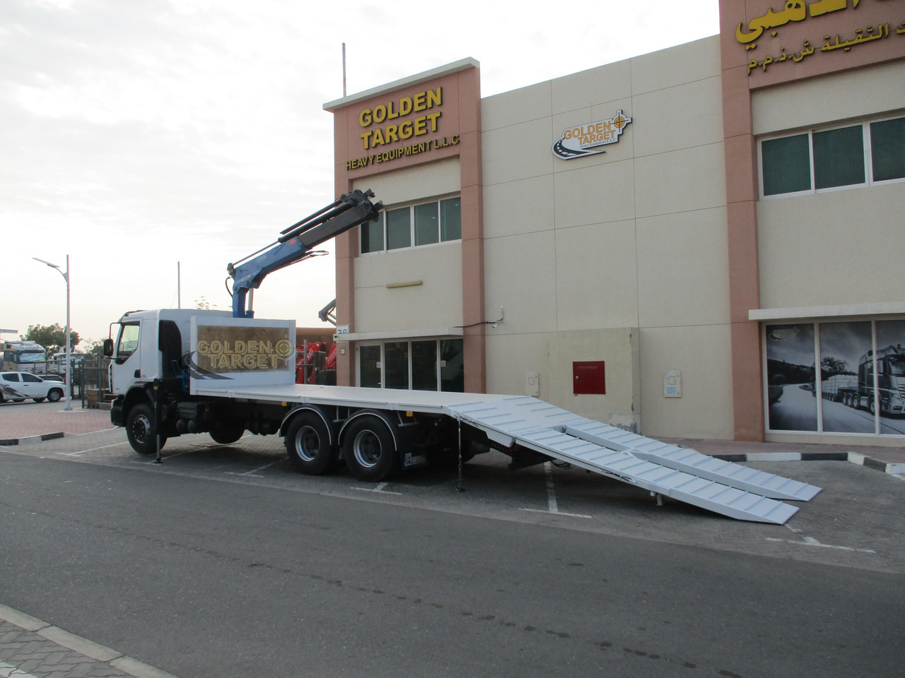 Автоманипулятор RENAULT Kerax 380 6×4 Crane Truck: фото 12 Автоманипулятор RENAULT Kerax 380 6×4 Crane Truck: фото 12