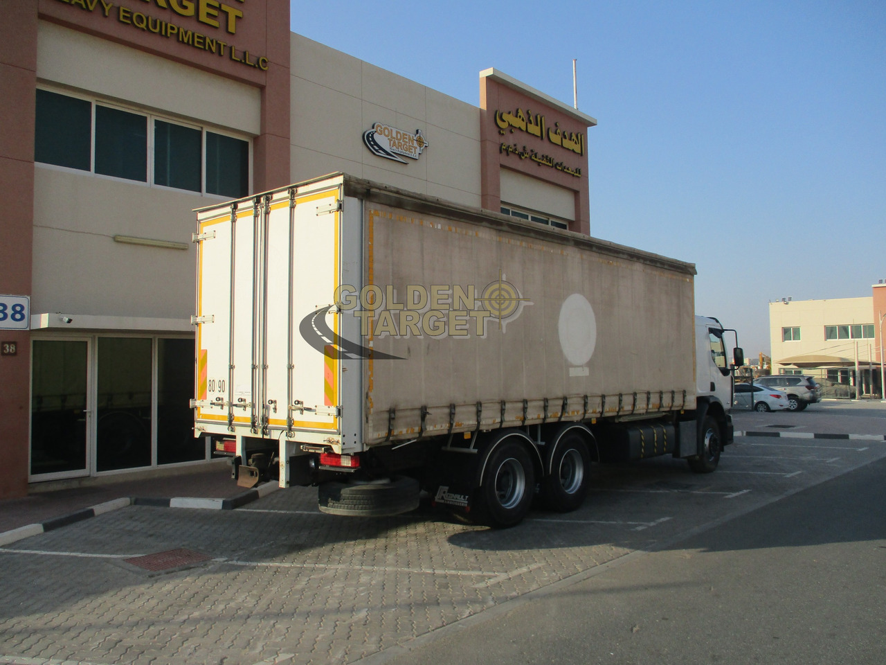 Renault KERAX 380 Curtainsider Truck - Тентованный грузовик: фото 3 Renault KERAX 380 Curtainsider Truck - Тентованный грузовик: фото 3