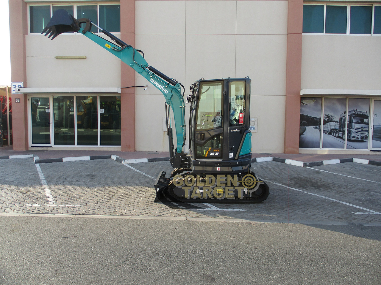 Новый Мини-экскаватор SUNWARD SWE25UF Mini Hydraulic Excavator: фото 8 Новый Мини-экскаватор SUNWARD SWE25UF Mini Hydraulic Excavator: фото 8