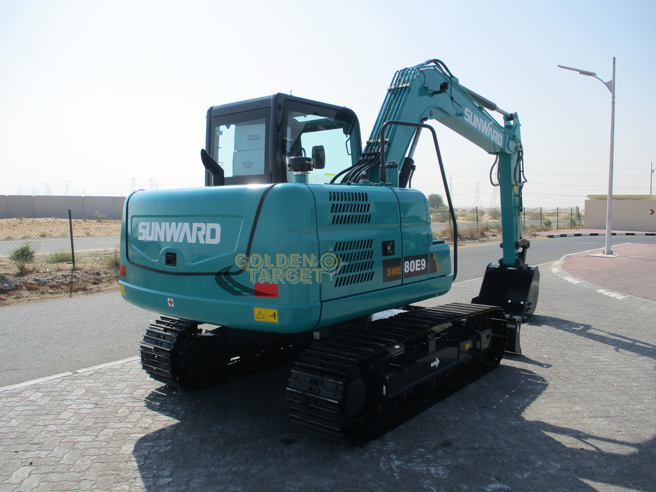 SUNWARD SWE80E9 Mini Hydraulic Excavator - Мини-экскаватор: фото 3 SUNWARD SWE80E9 Mini Hydraulic Excavator - Мини-экскаватор: фото 3