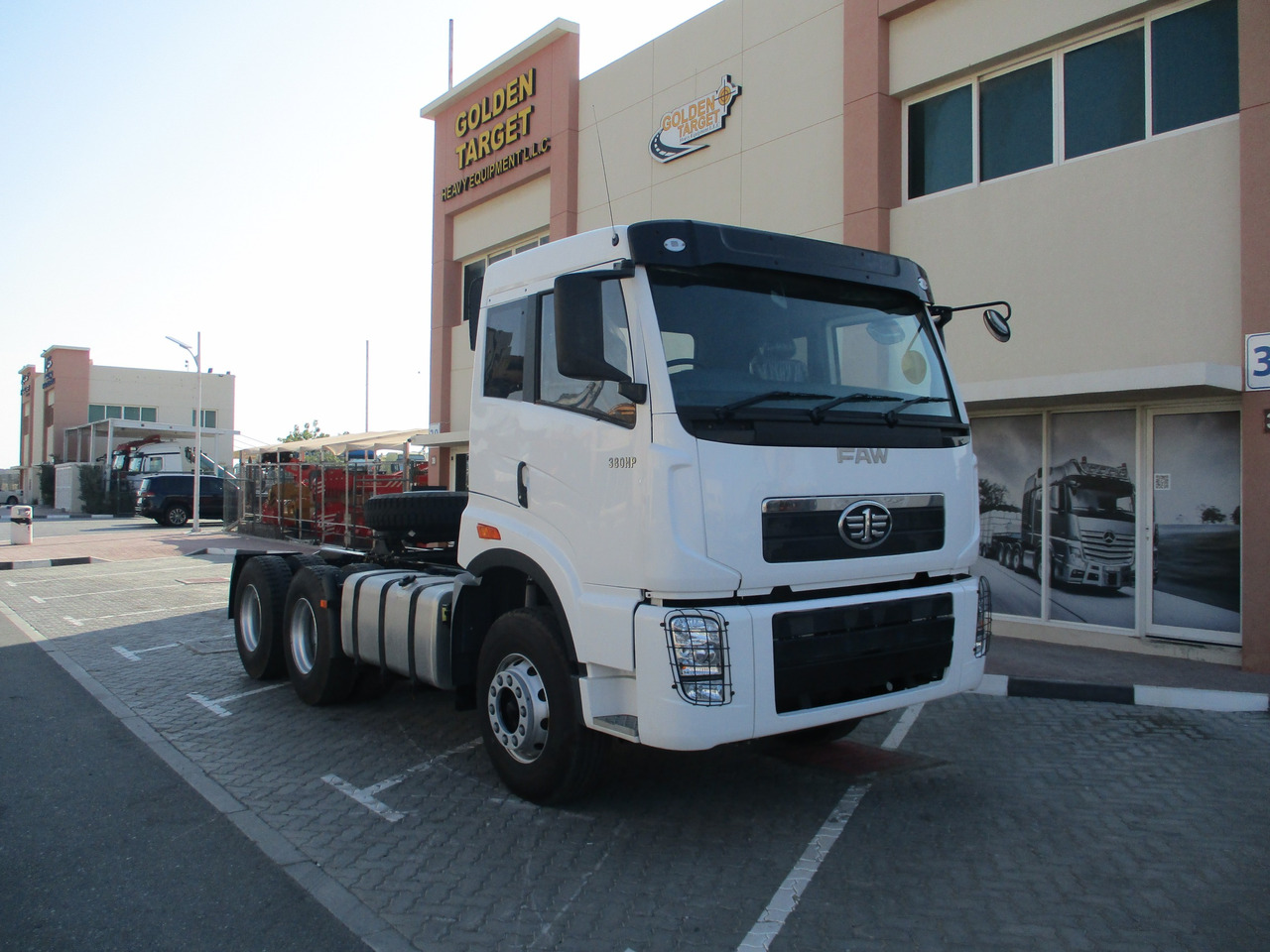 FAW 4181P2K15 6x4 Head Truck - Тягач: фото 1 FAW 4181P2K15 6x4 Head Truck - Тягач: фото 1