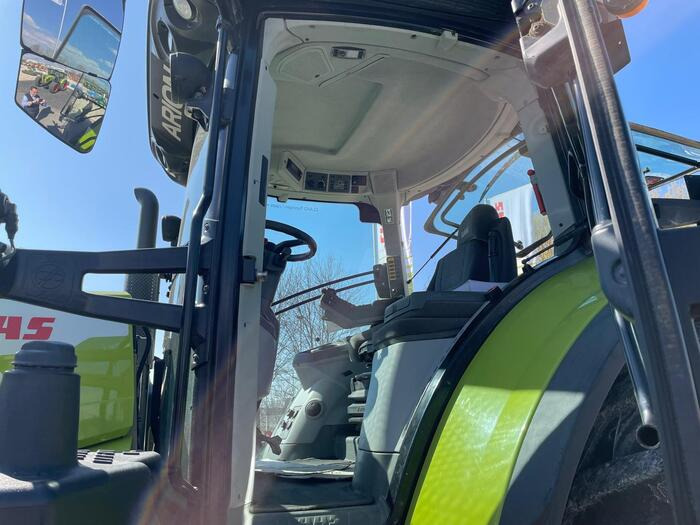 Claas Arion 650 - Трактор: фото 2 Claas Arion 650 - Трактор: фото 2