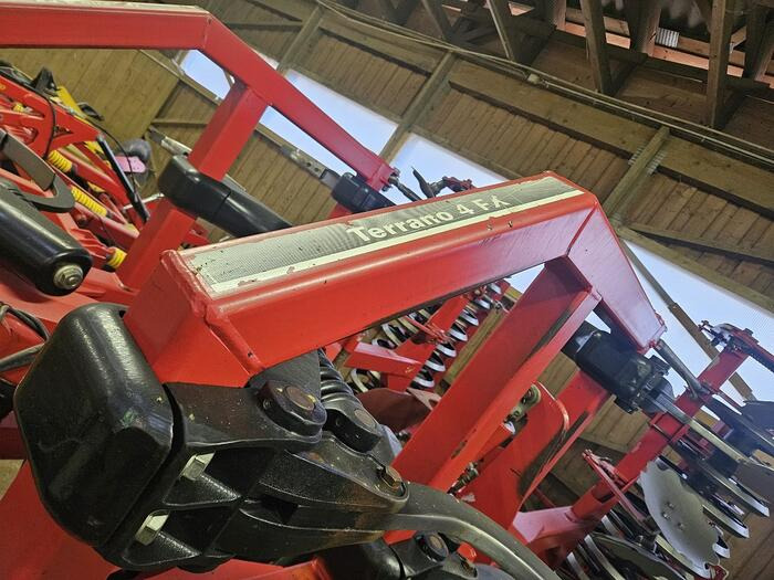 Horsch Terrano 4 FX - Культиватор: фото 5 Horsch Terrano 4 FX - Культиватор: фото 5