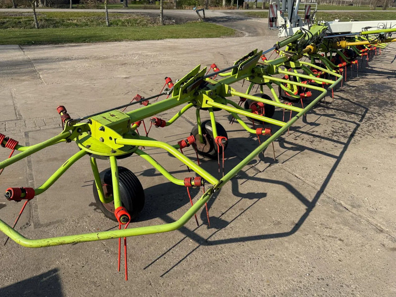 Claas Volto 1320 T Gedragen 13 meter - Сеноворошилка: фото 4 Claas Volto 1320 T Gedragen 13 meter - Сеноворошилка: фото 4