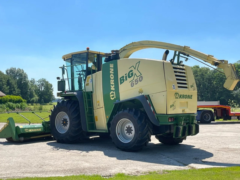 Krone Big X 650 V8 Hakselaar Claas John deere New holland - Кормоуборочный комбайн: фото 2 Krone Big X 650 V8 Hakselaar Claas John deere New holland - Кормоуборочный комбайн: фото 2