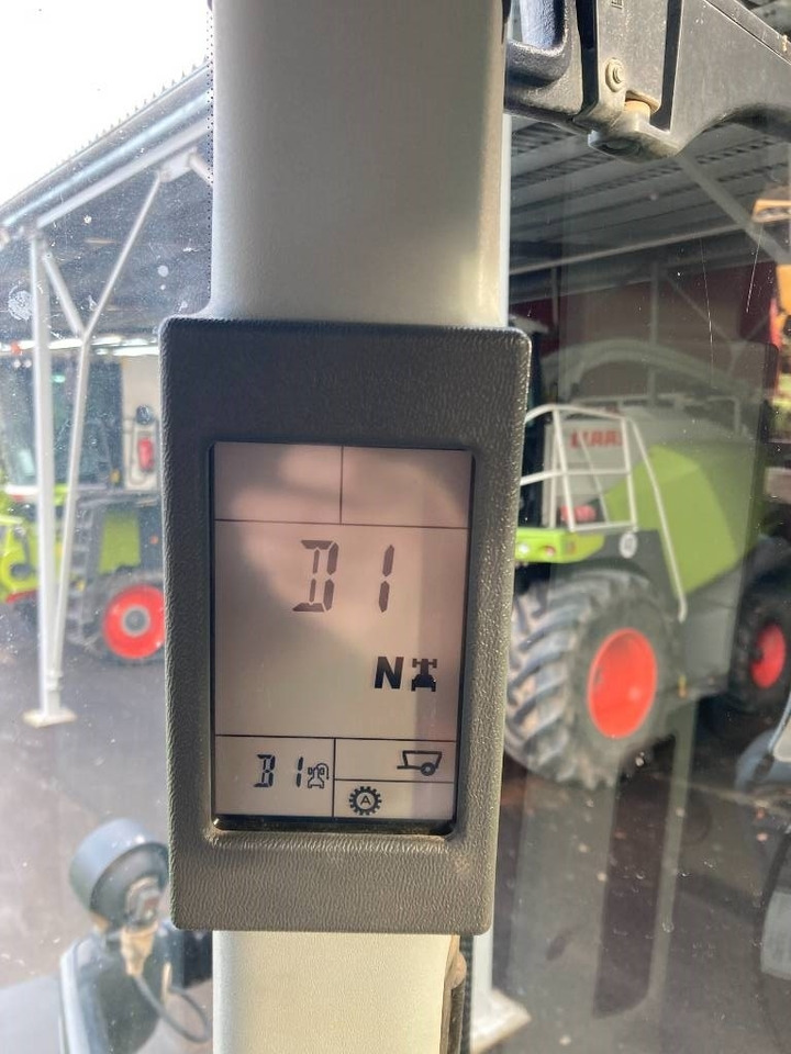 Трактор Claas Axion 830 CIS: фото 20 Трактор Claas Axion 830 CIS: фото 20