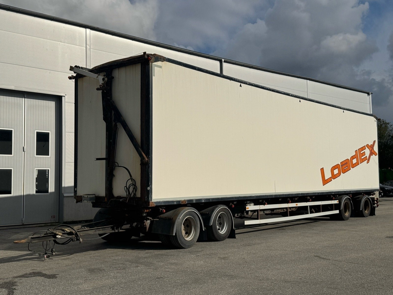 Flissläp Eksjövagnen FS 18-20 -2015 | Reparationsobjekt - Прицеп-фургон: фото 1 Flissläp Eksjövagnen FS 18-20 -2015 | Reparationsobjekt - Прицеп-фургон: фото 1
