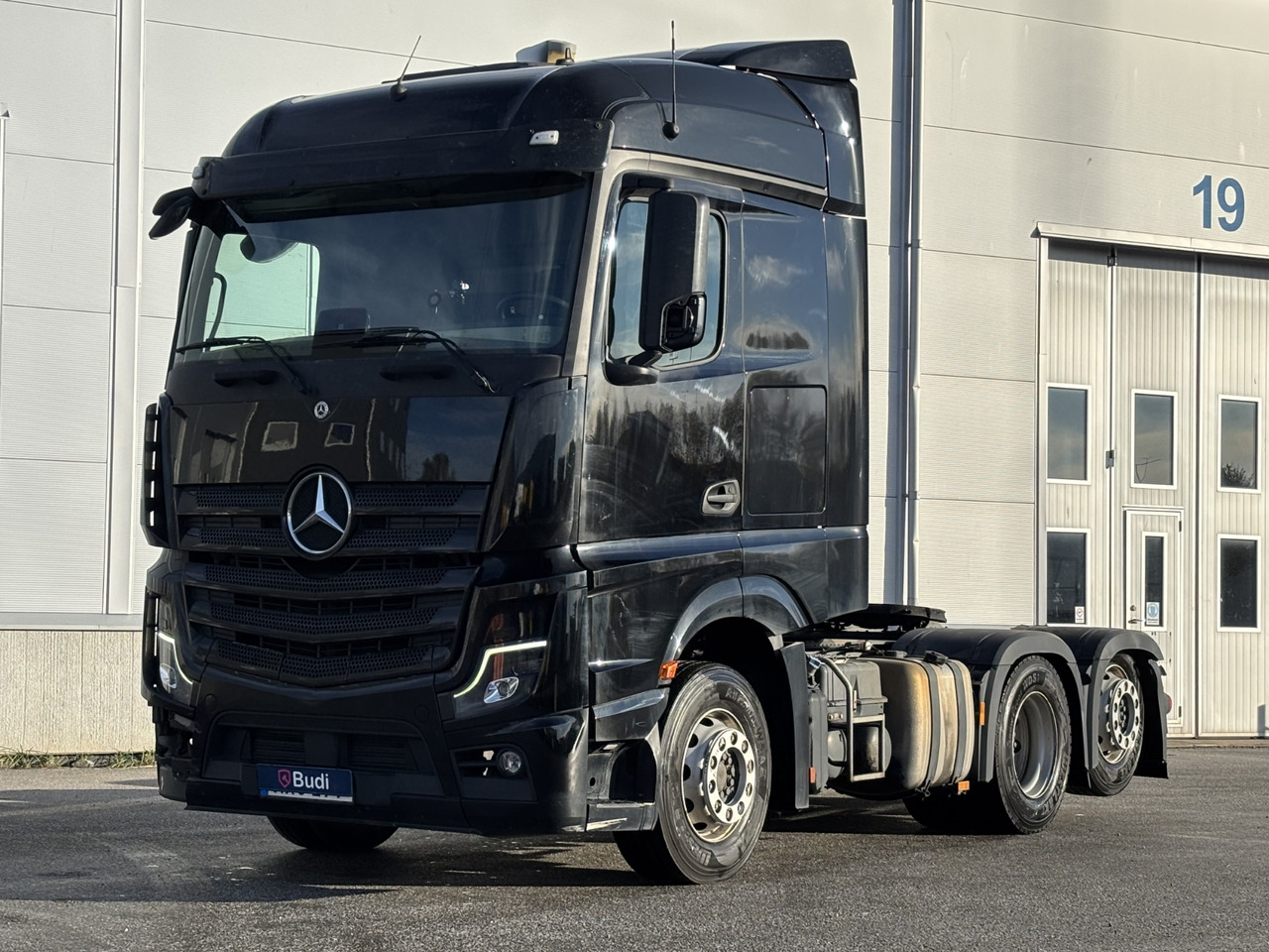 Dragbil Mercedes-Benz Actros 12.8 PowerShift -2022 - Тягач: фото 1 Dragbil Mercedes-Benz Actros 12.8 PowerShift -2022 - Тягач: фото 1