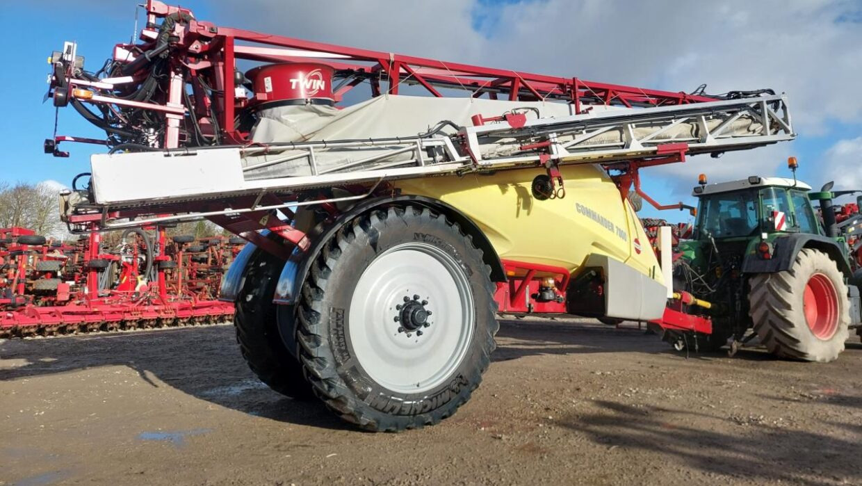 Hardi Commander 7000i - 36 m Twin - Прицепной опрыскиватель: фото 2 Hardi Commander 7000i - 36 m Twin - Прицепной опрыскиватель: фото 2