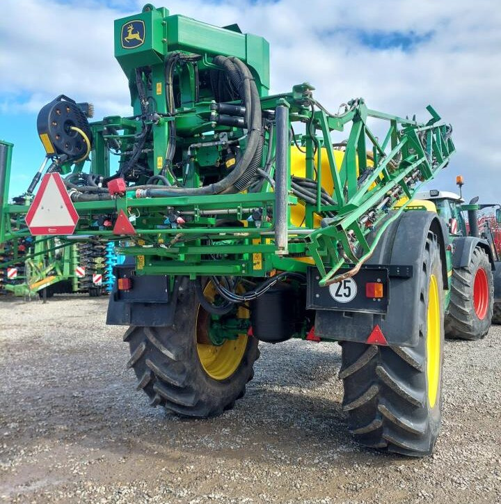 John Deere R962i PowrSpray 36-24m - Прицепной опрыскиватель: фото 4 John Deere R962i PowrSpray 36-24m - Прицепной опрыскиватель: фото 4