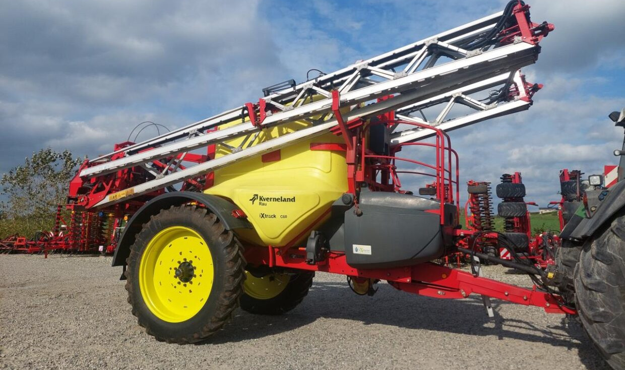 Kverneland Ixtrack C60 - 28m Alubom - Прицепной опрыскиватель: фото 1 Kverneland Ixtrack C60 - 28m Alubom - Прицепной опрыскиватель: фото 1