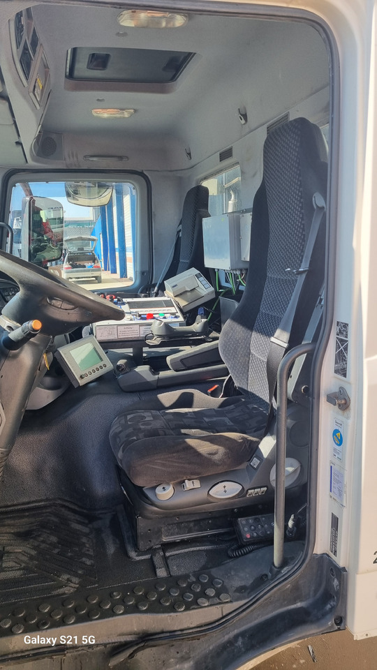 MERCEDES ACTROS MP3 - Кабина: фото 4 MERCEDES ACTROS MP3 - Кабина: фото 4