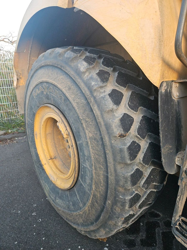 New Holland W270B - Колёсный погрузчик: фото 5 New Holland W270B - Колёсный погрузчик: фото 5