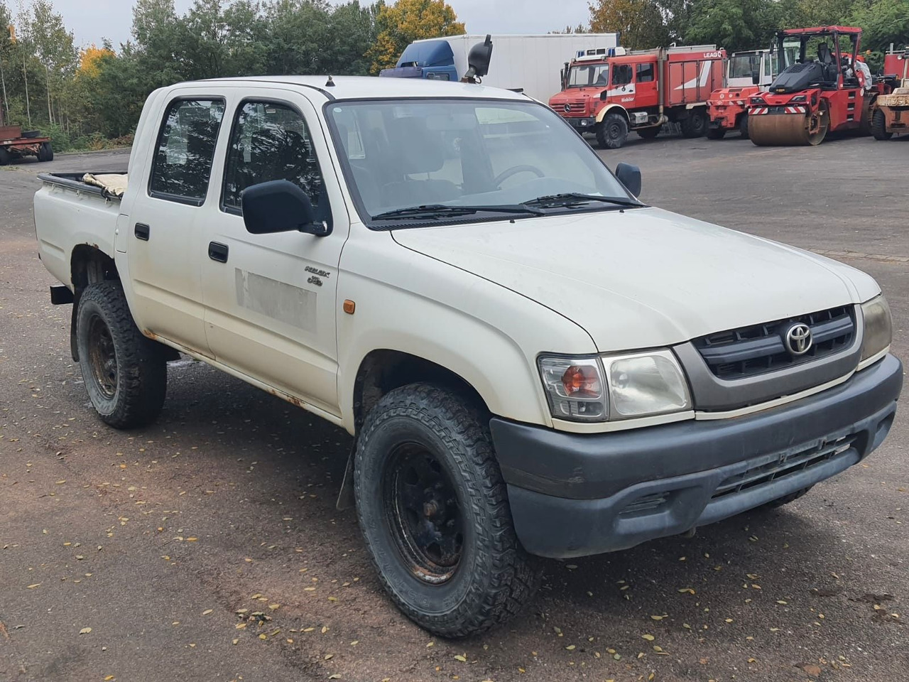 Toyota Hilux Double Cab 4x4 - Внедорожник: фото 1 Toyota Hilux Double Cab 4x4 - Внедорожник: фото 1