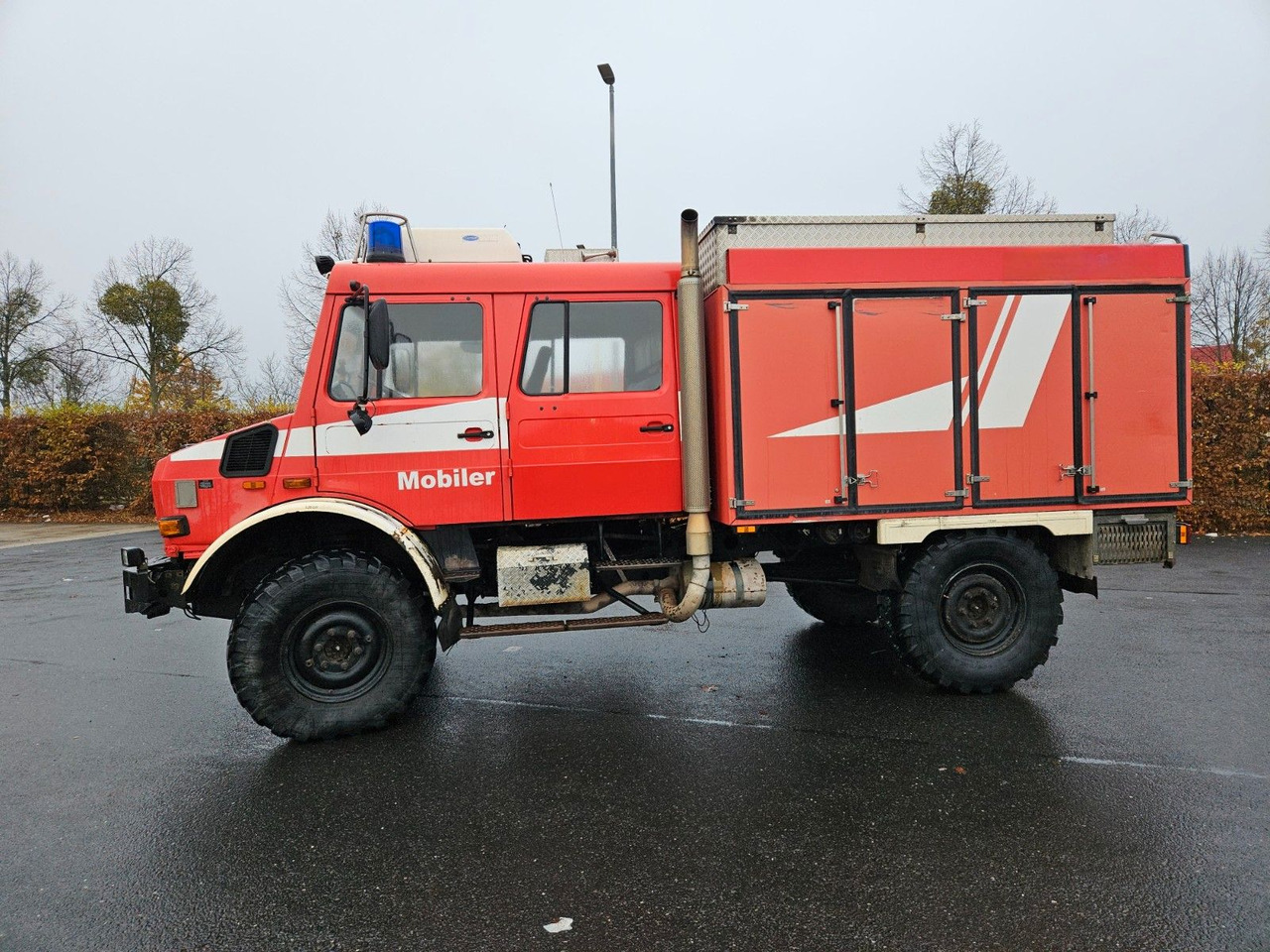 Unimog U4000 4x4 DOKA Tanklöschfahrzeug Feuerwehr - Грузовик-цистерна: фото 2 Unimog U4000 4x4 DOKA Tanklöschfahrzeug Feuerwehr - Грузовик-цистерна: фото 2
