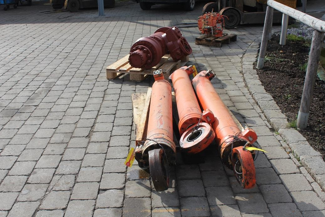 Atlas 1804 - Гидравлический цилиндр для Строительной техники: фото 4 Atlas 1804 - Гидравлический цилиндр для Строительной техники: фото 4