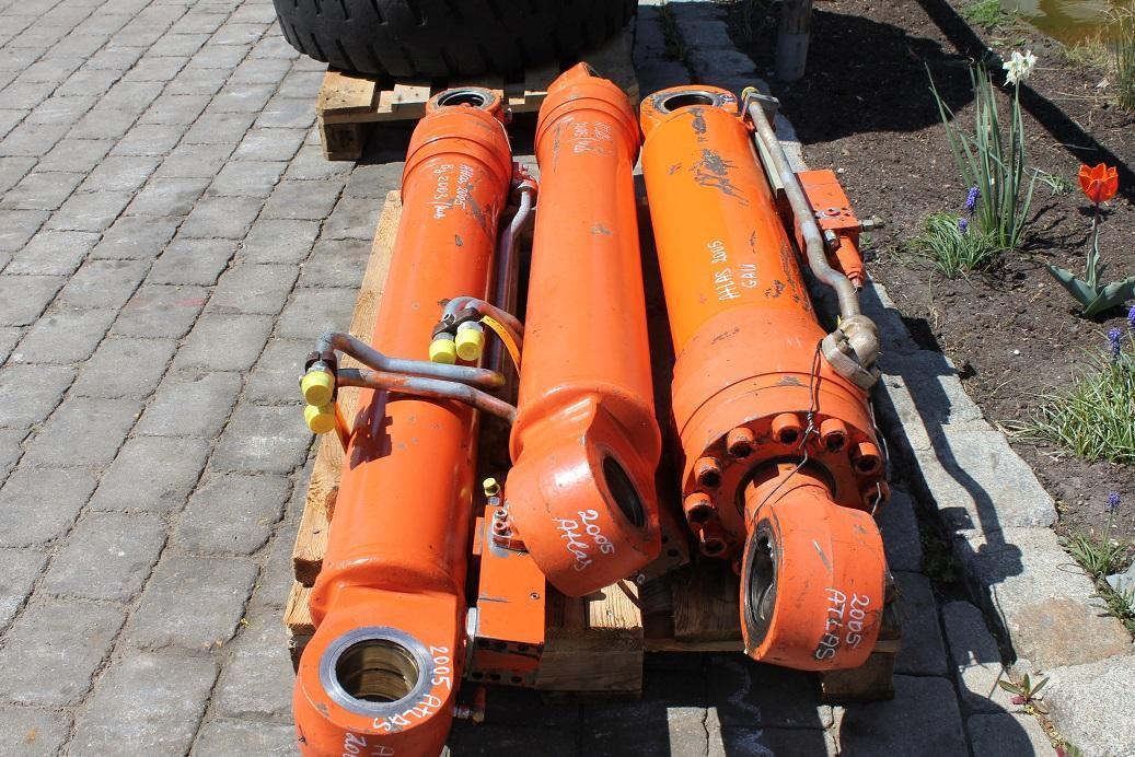 Atlas 2005 - Гидравлический цилиндр для Строительной техники: фото 2 Atlas 2005 - Гидравлический цилиндр для Строительной техники: фото 2