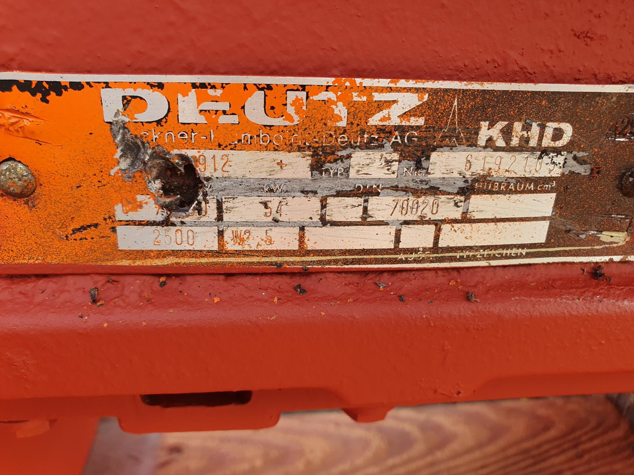 Двигатель для Строительной техники Deutz F4L912 aus SKB 800: фото 8 Двигатель для Строительной техники Deutz F4L912 aus SKB 800: фото 8