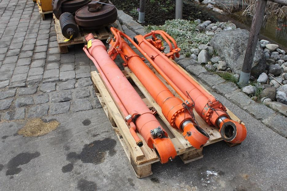 Fiat-Hitachi EX 165 - Гидравлический цилиндр для Строительной техники: фото 2 Fiat-Hitachi EX 165 - Гидравлический цилиндр для Строительной техники: фото 2