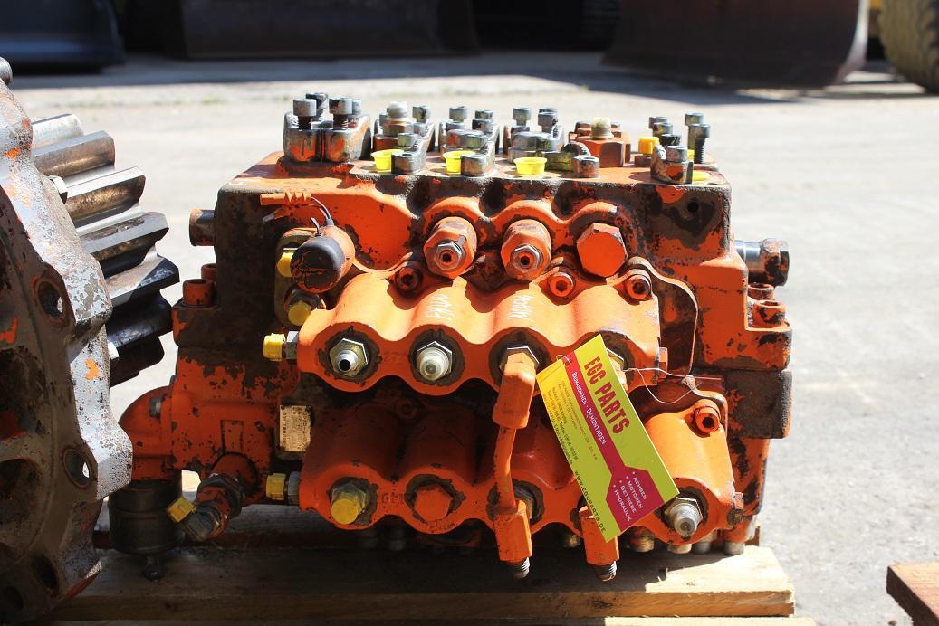 Hitachi FH 200-3 - Гидравлический клапан для Строительной техники: фото 5 Hitachi FH 200-3 - Гидравлический клапан для Строительной техники: фото 5