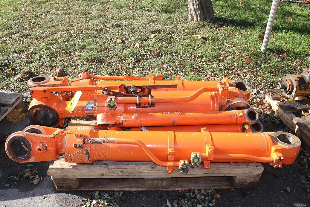 Hitachi ZW 310 - Гидравлический цилиндр для Строительной техники: фото 2 Hitachi ZW 310 - Гидравлический цилиндр для Строительной техники: фото 2