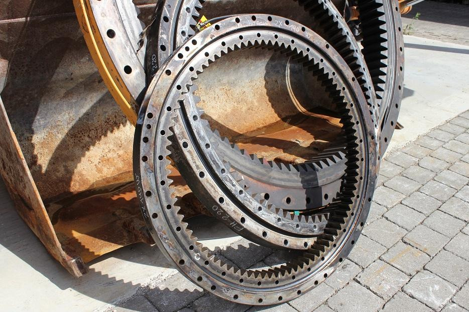 Hitachi ZX 140W - Поворотное кольцо для Строительной техники: фото 1 Hitachi ZX 140W - Поворотное кольцо для Строительной техники: фото 1