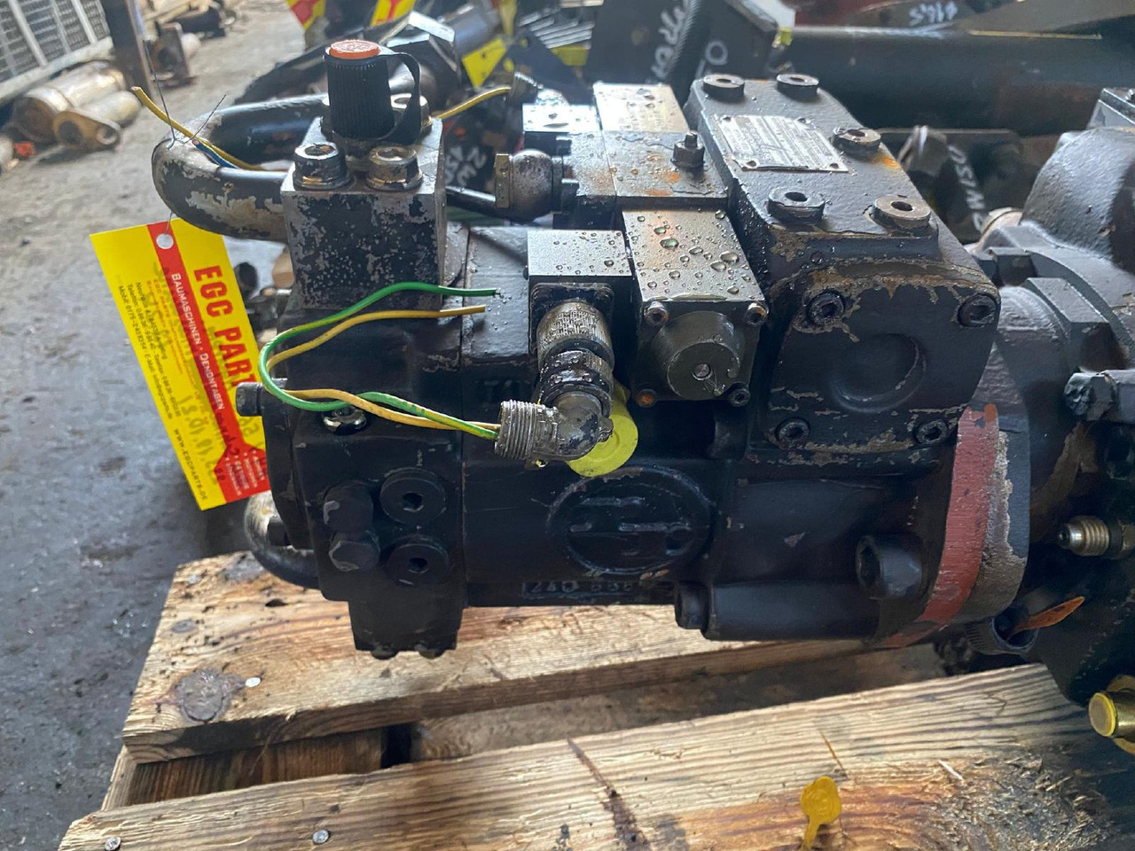 Hydromatik A4V56, A4V125 aus Kässbohrer PB 240D - Гидравлика для Коммунальной и специальной техники: фото 3 Hydromatik A4V56, A4V125 aus Kässbohrer PB 240D - Гидравлика для Коммунальной и специальной техники: фото 3