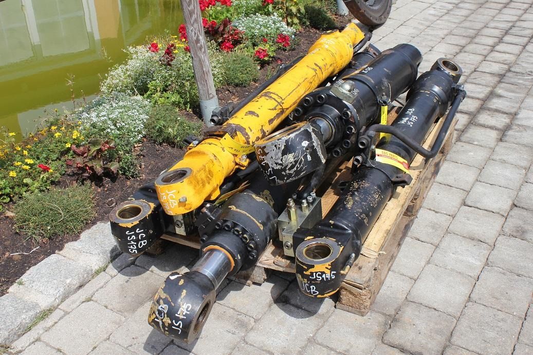 JCB JS 175 W - Гидравлический цилиндр для Строительной техники: фото 1 JCB JS 175 W - Гидравлический цилиндр для Строительной техники: фото 1