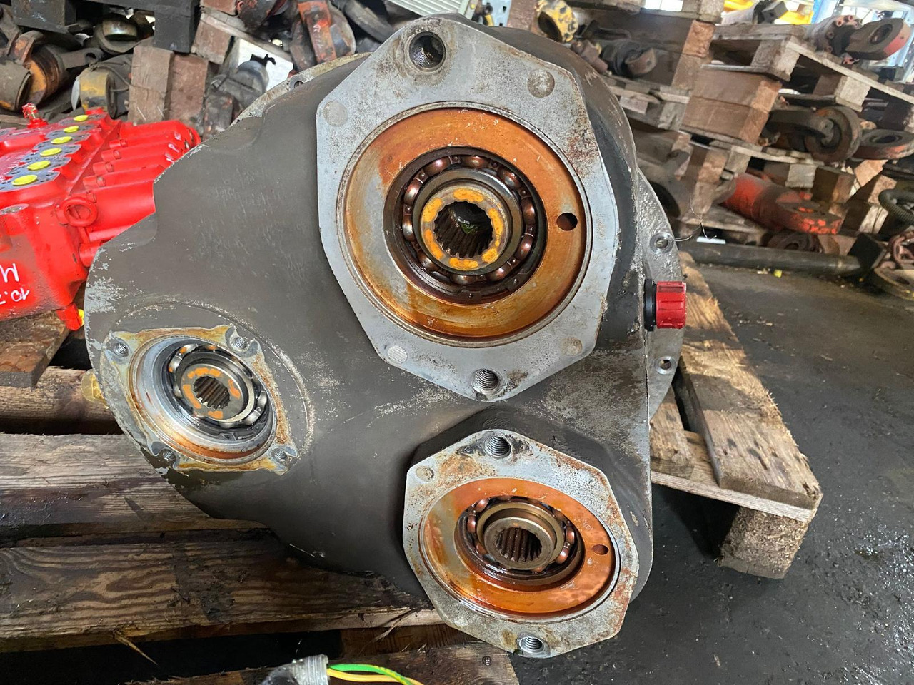 Kässbohrer PB 240D - Гидравлика для Коммунальной и специальной техники: фото 4 Kässbohrer PB 240D - Гидравлика для Коммунальной и специальной техники: фото 4