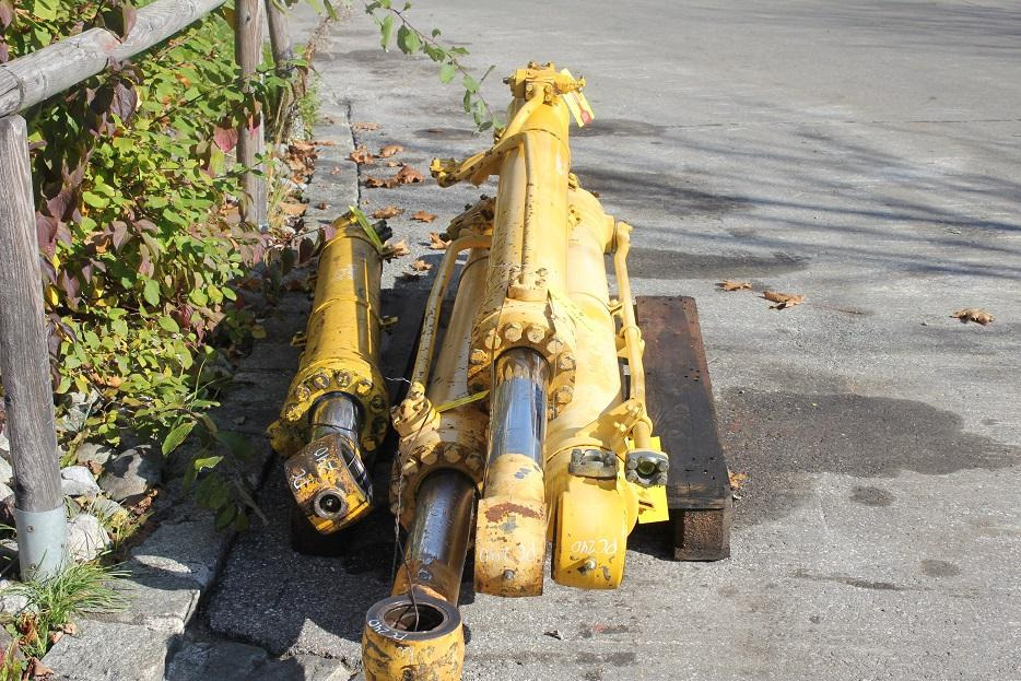 Komatsu PC 240 - Гидравлический цилиндр для Строительной техники: фото 3 Komatsu PC 240 - Гидравлический цилиндр для Строительной техники: фото 3