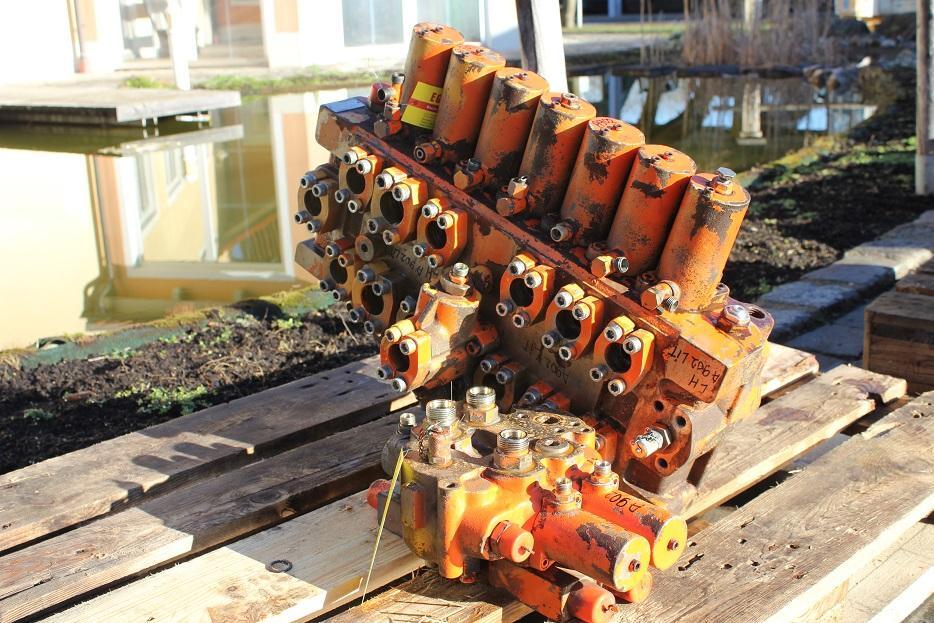 Liebherr A 902 LIT - Гидравлический клапан для Строительной техники: фото 5 Liebherr A 902 LIT - Гидравлический клапан для Строительной техники: фото 5