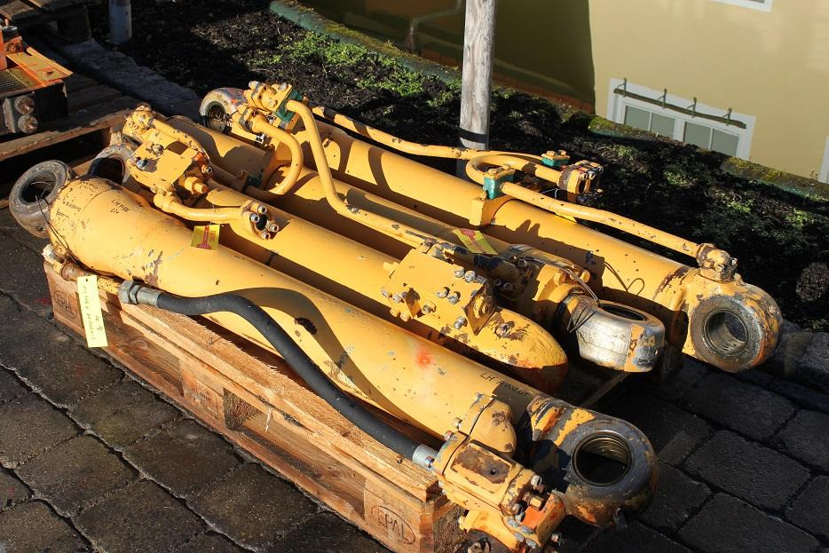 Liebherr A 902 LIT - Гидравлический цилиндр для Строительной техники: фото 1 Liebherr A 902 LIT - Гидравлический цилиндр для Строительной техники: фото 1