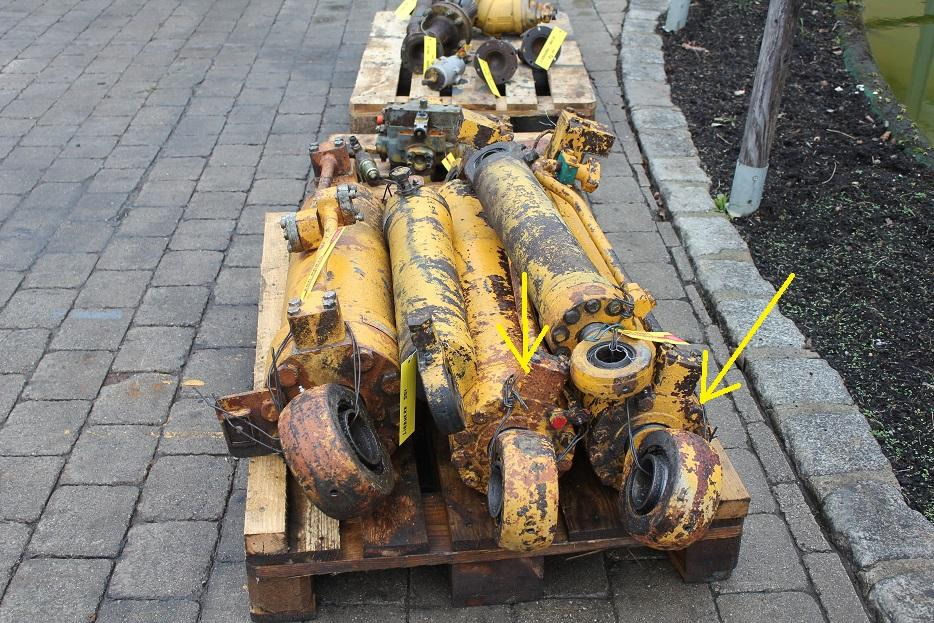 Liebherr L551 - Гидравлический цилиндр для Строительной техники: фото 2 Liebherr L551 - Гидравлический цилиндр для Строительной техники: фото 2