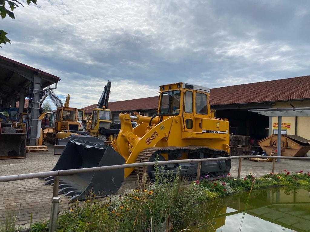 Гусеничный погрузчик Liebherr LR 641: фото 9