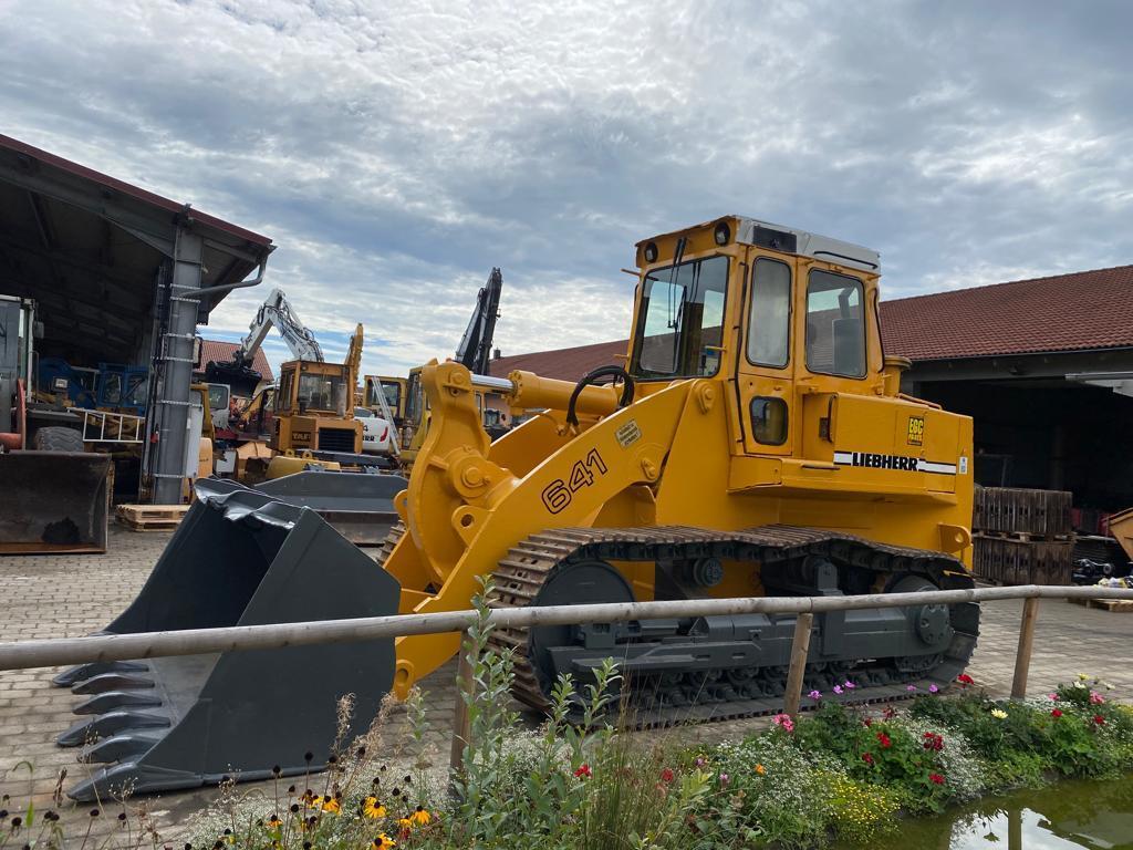 Гусеничный погрузчик Liebherr LR 641: фото 11