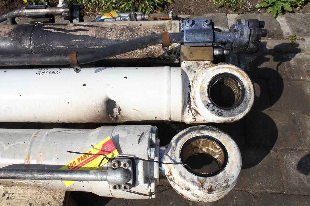 Liebherr R 916 - Гидравлический цилиндр для Строительной техники: фото 5 Liebherr R 916 - Гидравлический цилиндр для Строительной техники: фото 5