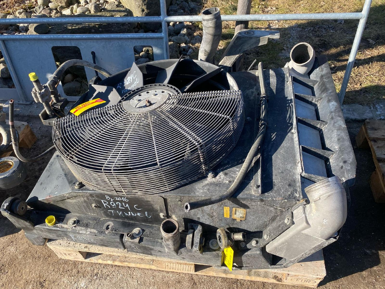 Liebherr R 924 C - Система охлаждения для Строительной техники: фото 4 Liebherr R 924 C - Система охлаждения для Строительной техники: фото 4