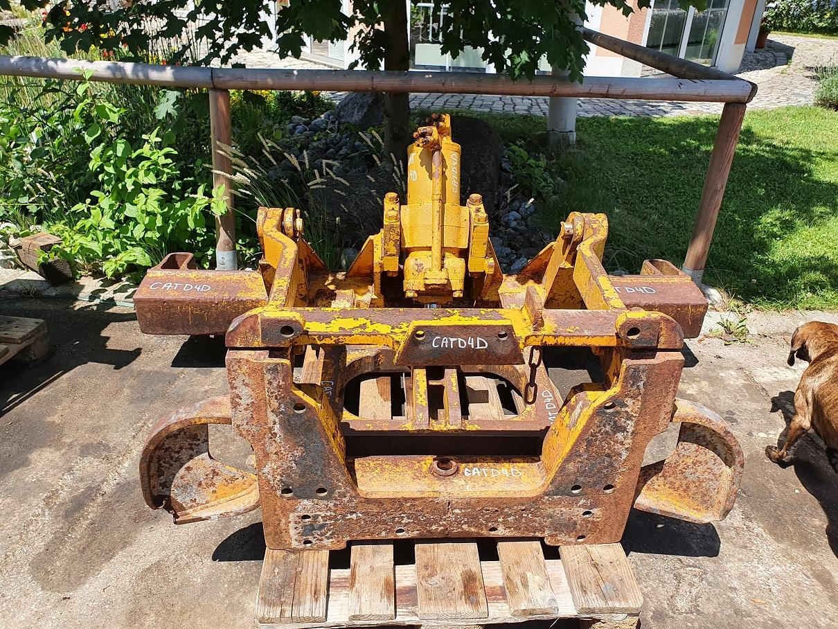 Caterpillar D4H - Навесное оборудование: фото 5 Caterpillar D4H - Навесное оборудование: фото 5