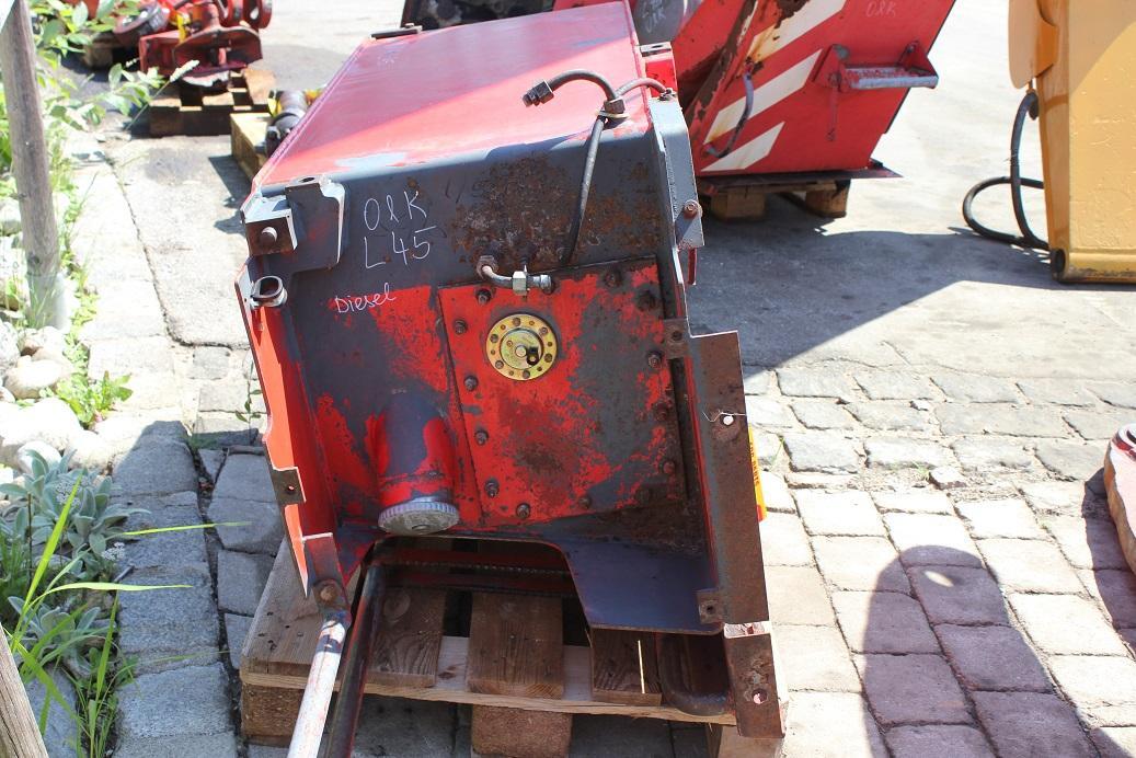 O&K L 45 - Топливный бак для Колёсных погрузчиков: фото 4 O&K L 45 - Топливный бак для Колёсных погрузчиков: фото 4